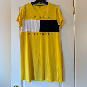 Tommy Hilfiger Yellow Tee with Logo Large
